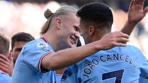 英超第10轮：曼城4-0大胜南安普顿 瓜迪奥拉喜提6连胜