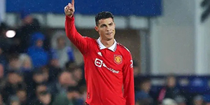 2022/23赛季C罗为什么总是替补上场