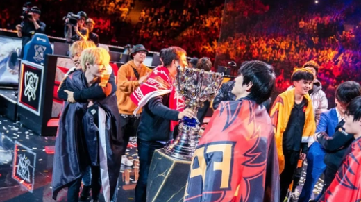 s12小组赛JDG全场视频回顾