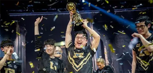 rng为什么坚持全华班