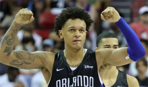 班凯罗完成NBA新赛季首秀 砍下27分