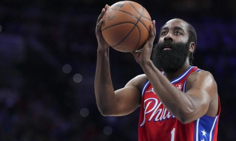 哈登右脚肌腱拉伤 或将缺阵一个月