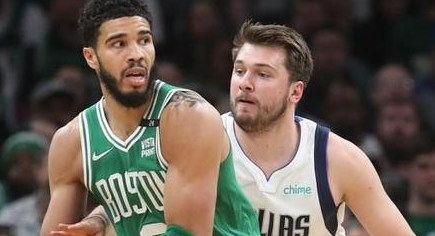 斯蒂芬·库里、乔尔·恩比德被评为第4周NBA最佳球员