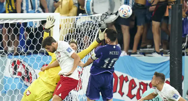 卡塔尔世界杯波兰0-2阿根廷 两队携手出线