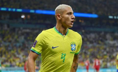 里沙利松是几号球衣