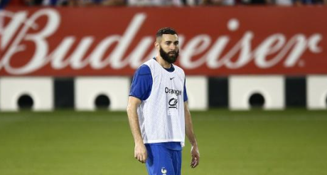 曝皇马批准本泽马回法国队 在大名单中仍可参加世界杯决赛