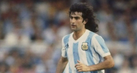 肯佩斯参加过几次世界杯