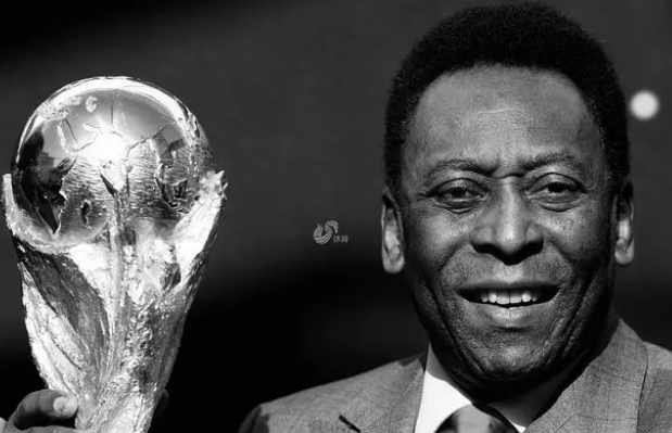 球王贝利因病陨落 享年82岁