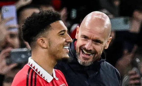 英超第8轮补赛：曼联2-2利兹联 拉什福德进球桑乔破门