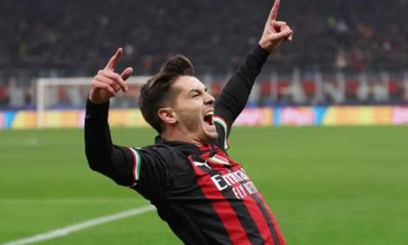 欧冠1/8决赛：AC米兰1-0热刺 迪亚斯头球破门