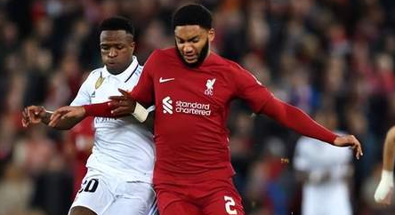 欧冠1/8决赛：利物浦2-5皇家马德里 小熊本泽马均双响