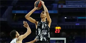 文班亚马是哪国人