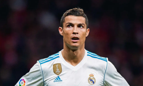 c罗在曼联踢了几年