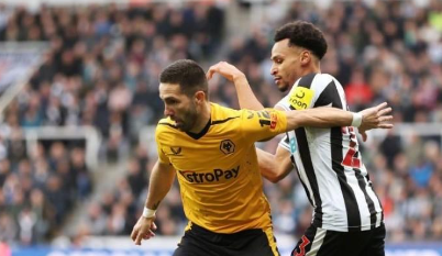 英超第27轮：纽卡斯尔2-1狼队 伊萨克阿尔米隆破门