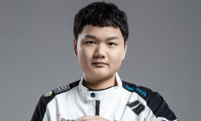 Yagao选手是哪年去的BLG