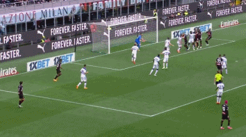 意甲第31轮：AC米兰2-0莱切 莱奥一条龙破门+头槌建功