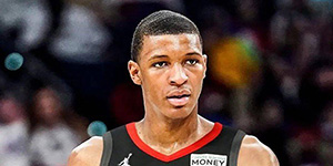 小贾巴里史密斯新球衣号码多少