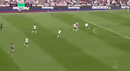 英超第35轮：西汉姆联1-0曼联 德赫亚失误送礼