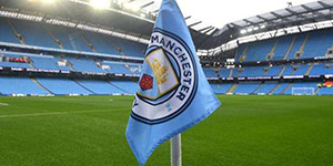 曼城为什么叫蓝月亮