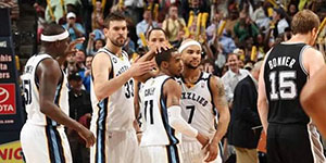 灰熊黑八是哪一年