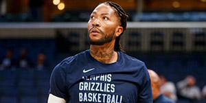 罗斯什么时候退役